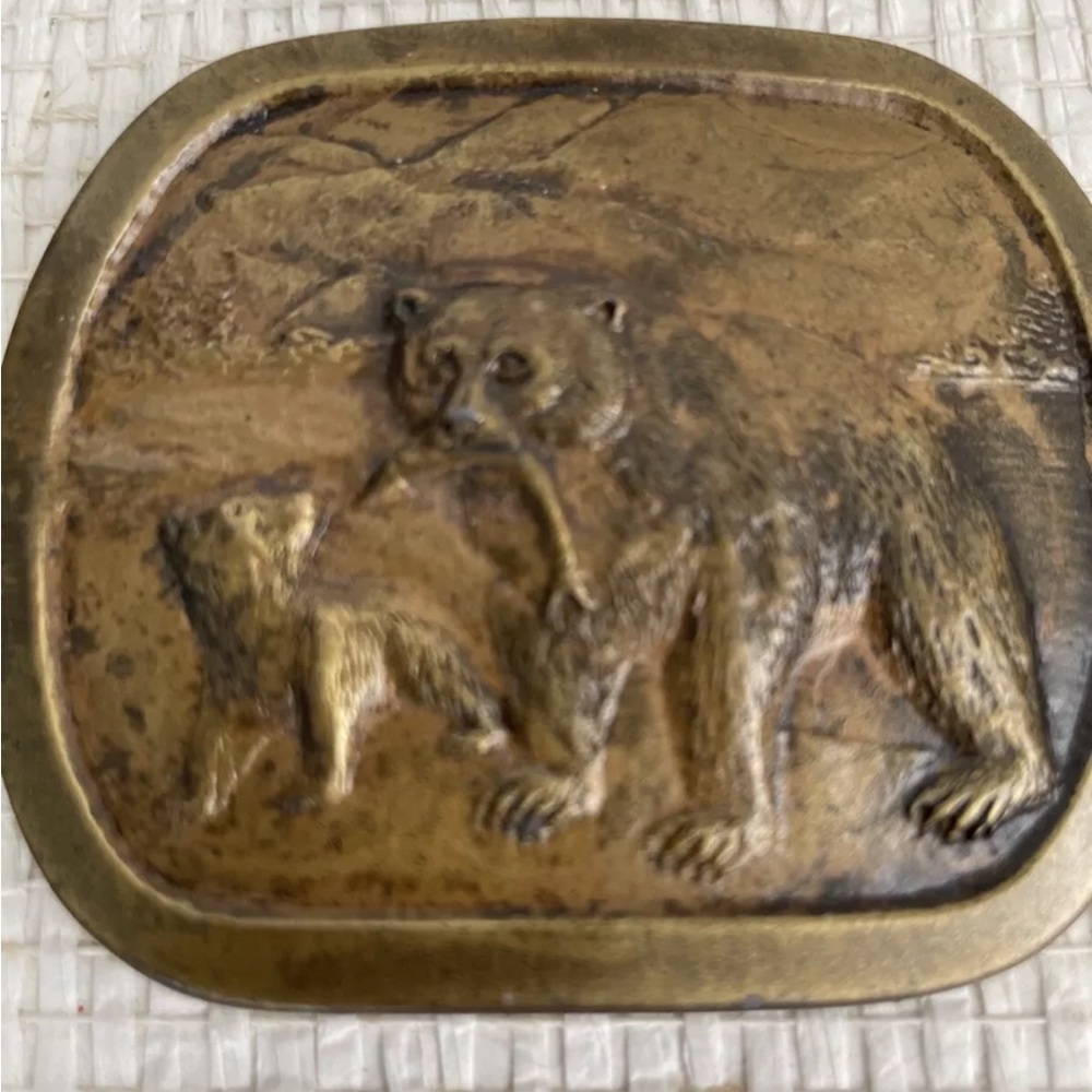 1976 Bear & Bear Cub  DESIGN BELT BUCKLE - BRASS Bronze Vtg